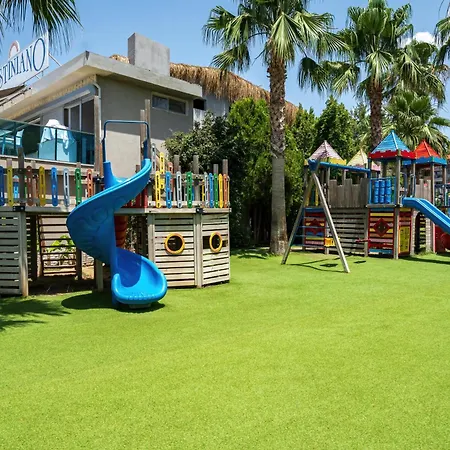 ホテル Justiniano Deluxe オクルカラール