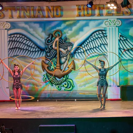 ホテル Justiniano Deluxe