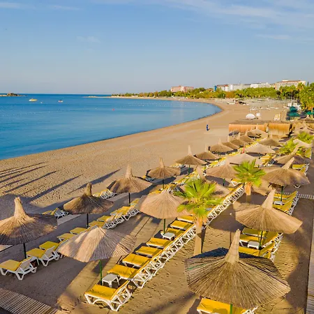 Hotel Justiniano Deluxe Okurcalar