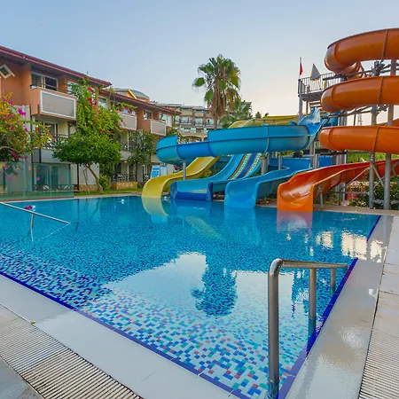 Justiniano Deluxe Hotel Okurcalar