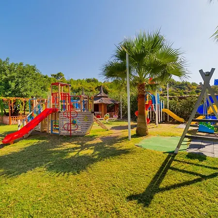 Hotell Justiniano Deluxe Okurcalar